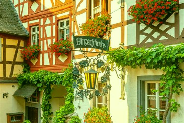 Emily, 39 — Escort in Grossmonra, Germany