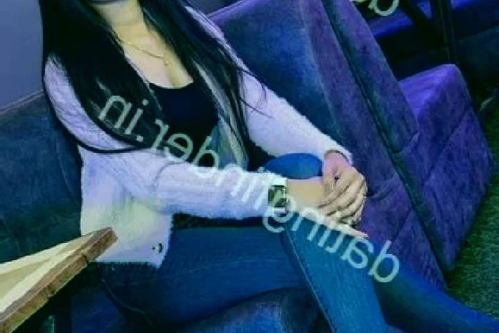 Emily, 39 — Escort in Ladwa, India