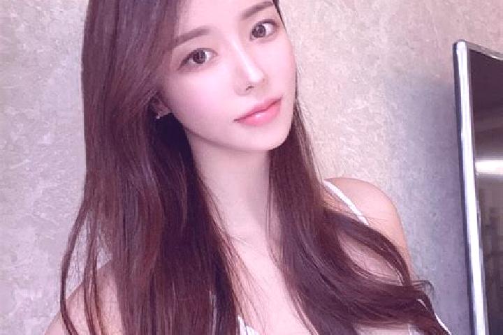 Emily, 39 — Escort in Penghua, China