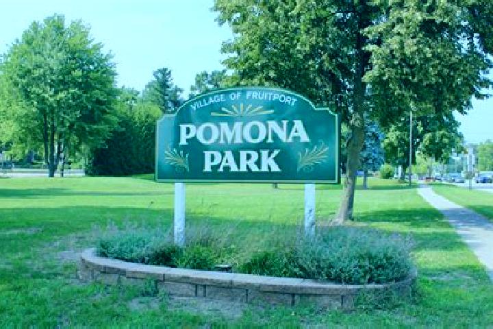 Emily, 39 — Escort in Pomona Park, United States