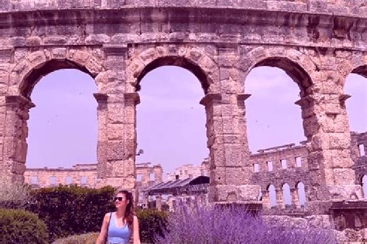Emily, 39 — Escort in Pula, Croatia