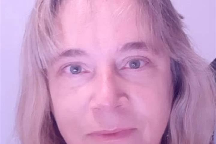 Emily, 39 — Escort in Rimogne, France