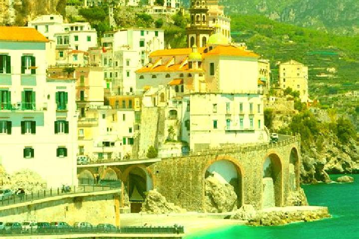 Emily, 39 — Escort in Roascio, Italy