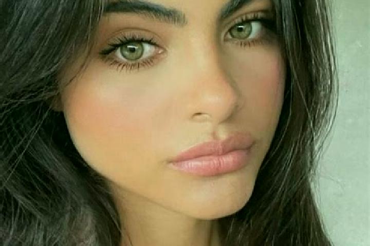 Emma, 20, a auburn amber-eyed indian companion based in Drahlin. Offering Girlfriend Experience, Striptease, GFE. Available for incall and outcall, day and e...