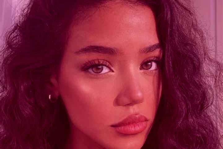 Emma, 20, a black brown-eyed mediterranean companion based in Mamouroula. Offering CIM, Girlfriend Experience, Party Girl, BDSM. Available for incall and out...