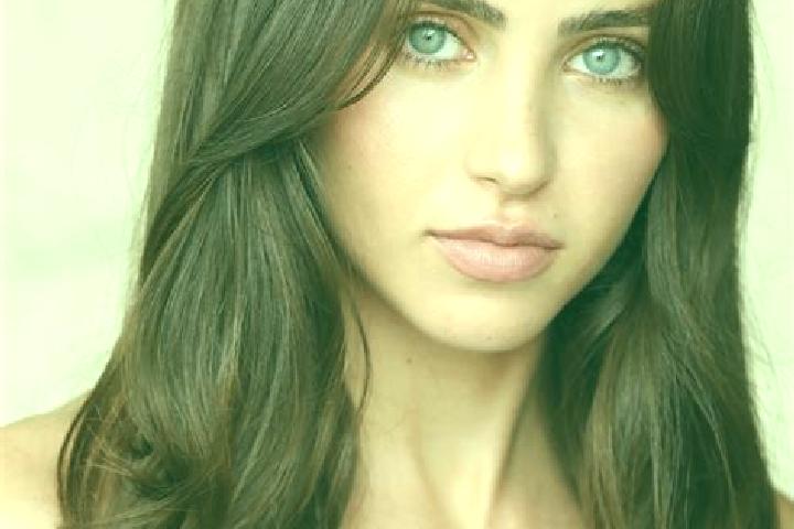 Emma, 20, a brunette brown-eyed middle eastern companion based in Castrogonzalo. Offering 69, A-Level, Duos. Available for incall and outcall, day and evenin...