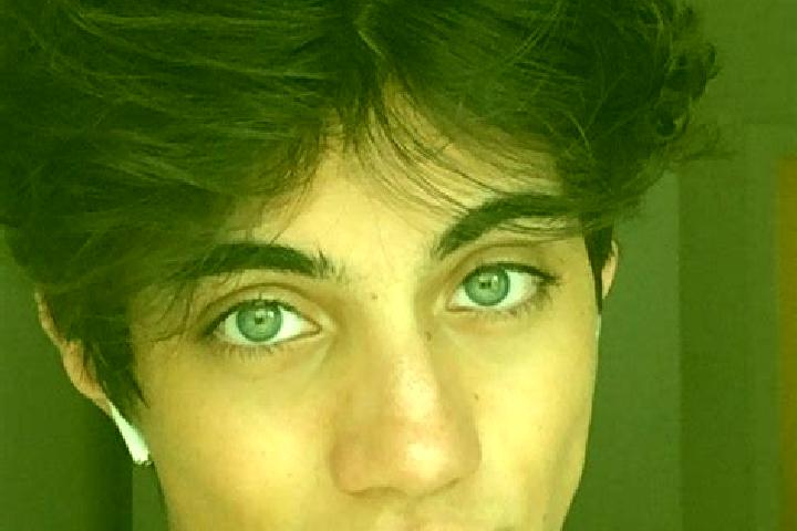 Emma, 20, a chestnut grey-eyed indian companion based in Grosshansdorf. Offering GFE, Roleplay, Striptease, Party Girl, Couples. Available for incall and out...