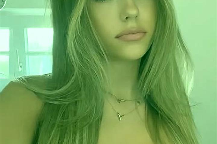 Emma, 20, a dark blonde brown-eyed ebony companion based in Lypova Dolyna. Offering Girlfriend Experience, OWO, Erotic Massage, CIM. Available for incall and...