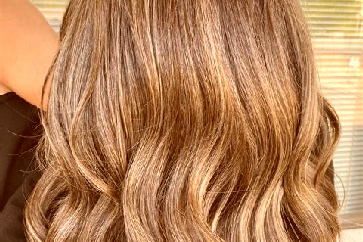 Emma, 20, a dark blonde grey-eyed ebony companion based in Knoviz. Offering Massage, 69, Domination. Available for incall and outcall, overnight bookings ava...