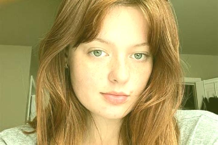 Emma, 20, a red grey-eyed european companion based in Nileshwar. Offering Deep French Kissing, Overnight. Available for incall and outcall, overnight booking...