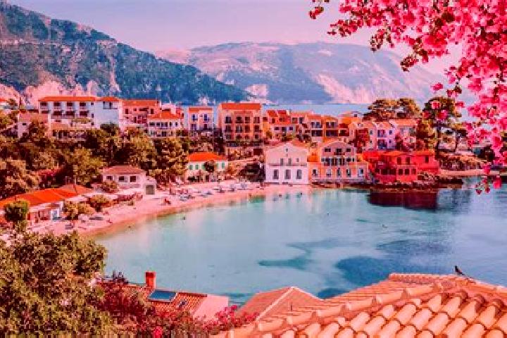 Emma, 20 — Escort in Anogeio, Greece