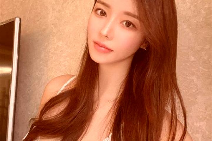 Emma, 20 — Escort in Nantianhu, China