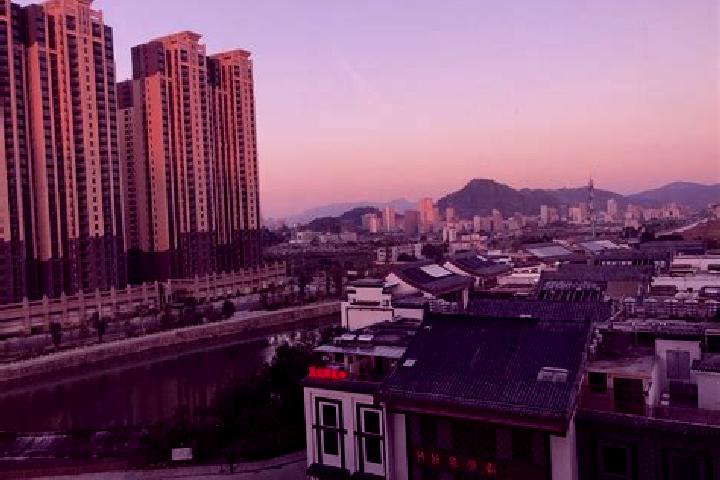 Emma, 20 — Escort in Puning, China