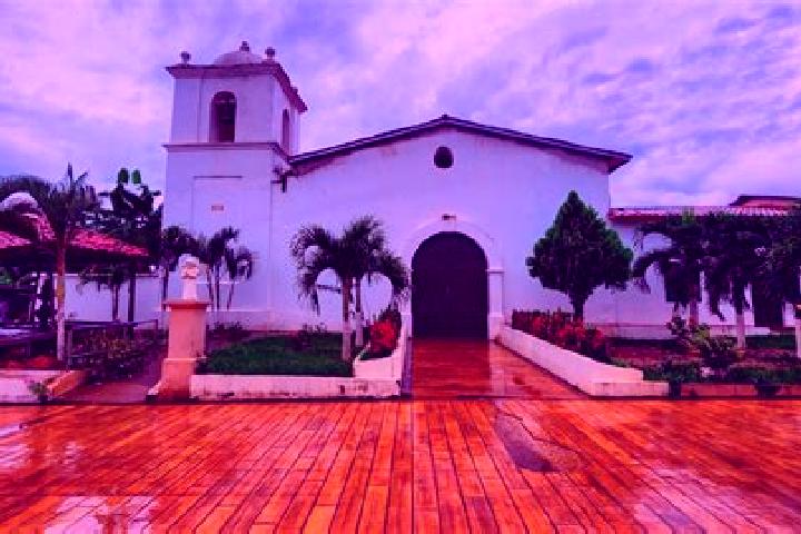 Emma, 20 — Escort in Santa Maria del Real, Honduras