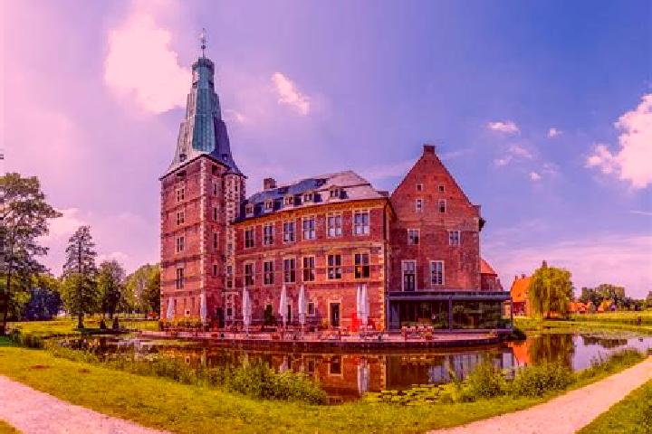 Emma, 20 — Escort in Sonsbeck, Germany