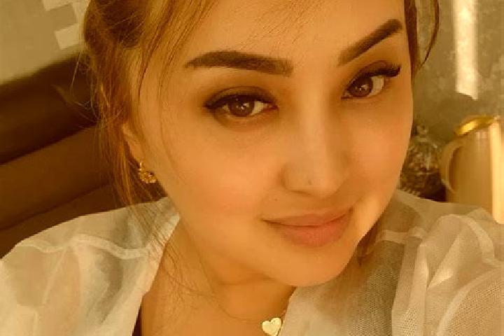 Emma, 20 — Escort in Vakhsh, Tajikistan