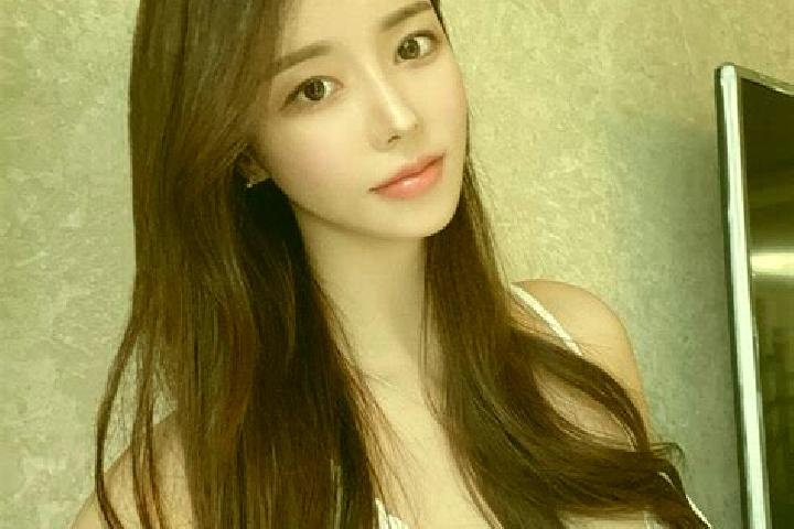 Emma, 20 — Escort in Xiongcun, China