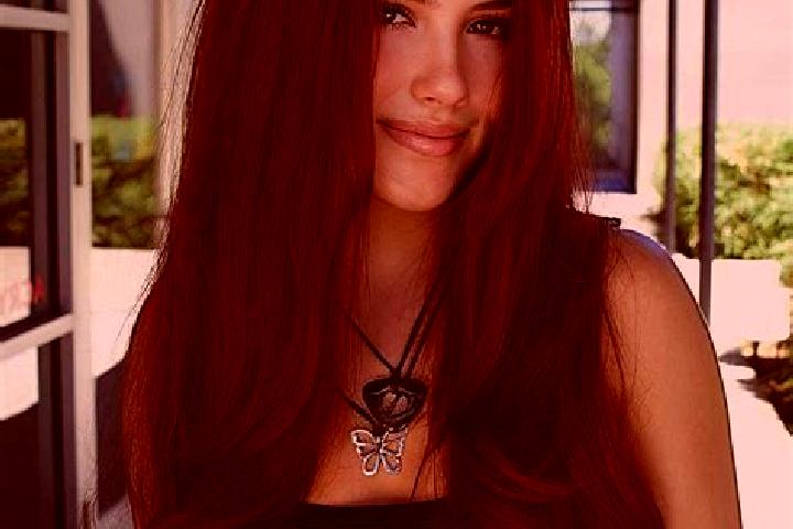 Emma, 21, a auburn brown-eyed european companion based in Mogliano. Offering Domination, OWO, Girlfriend Experience. Available for incall and outcall, overni...