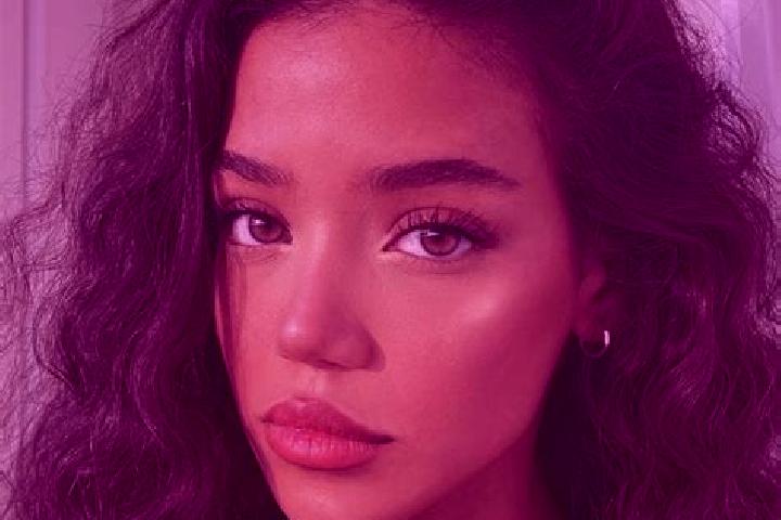 Emma, 21, a black brown-eyed caucasian companion based in Bytow. Offering Duos, BDSM, Overnight. Available for incall and outcall, overnight bookings available.