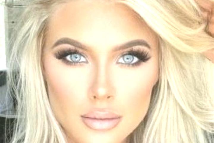 Emma, 21, a platinum blonde dark-eyed european companion based in Bungu. Offering Striptease, Duos, Dinner Date. Available for incall and outcall, day and ev...