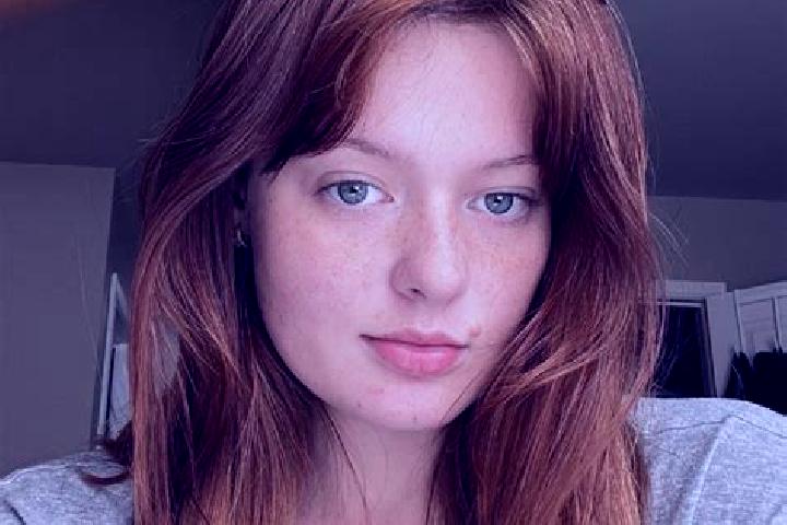 Emma, 21, a red blue-eyed mediterranean companion based in Koska. Offering Dinner Date, GFE, Duos, CIM. Available for incall and outcall, day and evening dates.