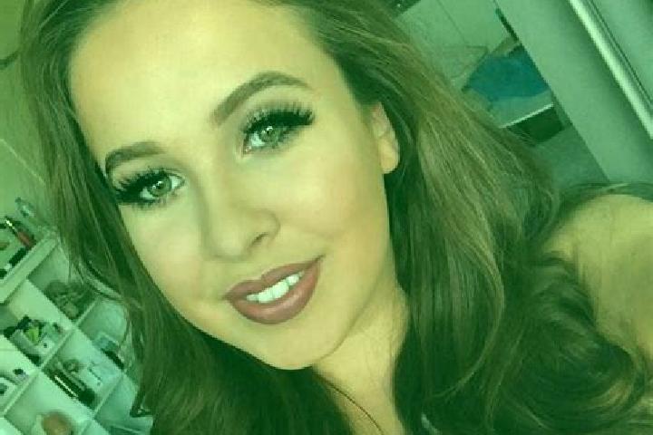 Emma, 21, a red grey-eyed middle eastern companion based in Pennypack. Offering OWO, A-Level, Striptease, Massage. Available for incall and outcall, day and ...