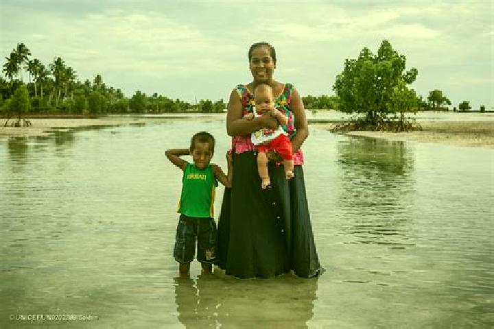 Emma, 21 — Escort in Banraeaba Village, Kiribati