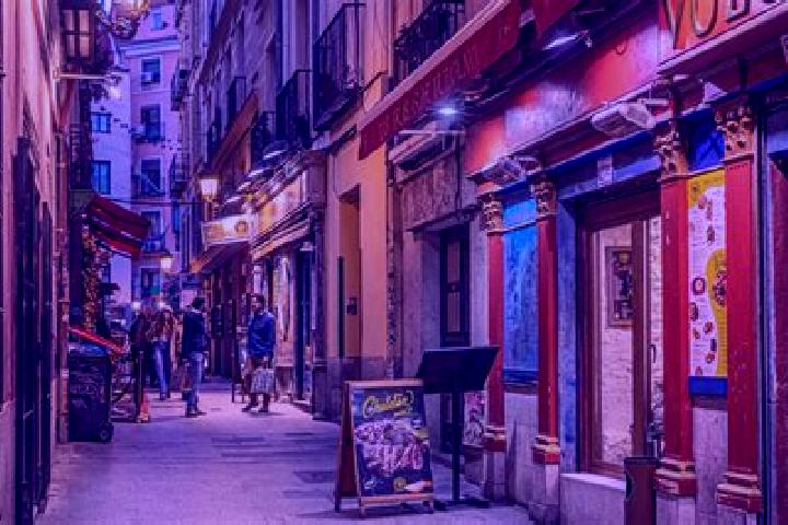 Emma, 21 — Escort in Barrio de Muno, Spain