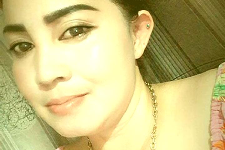 Emma, 21 — Escort in Bentar Girang, Indonesia