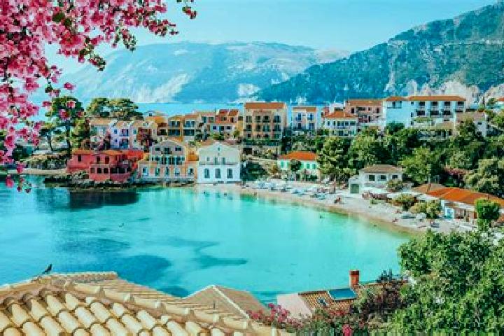 Emma, 21 — Escort in Dhamatria, Greece