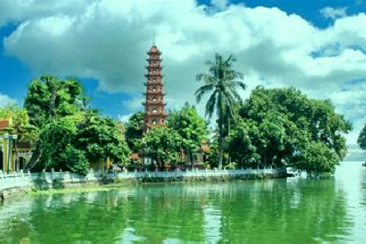Emma, 21 — Escort in Huyen Lam Ha, Vietnam