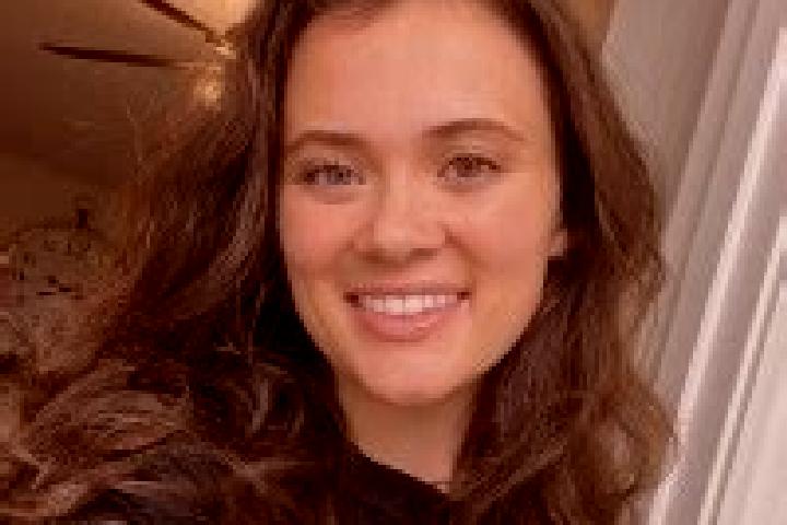 Emma, 21 — Escort in Lake Bosworth, United States