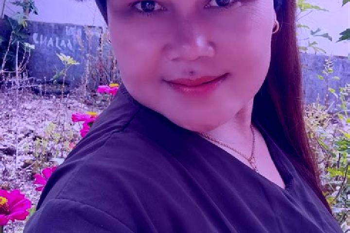 Emma, 21 — Escort in Lohayong, Indonesia