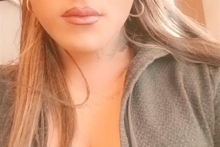 Emma, 21 — Escort in Oakland, United States