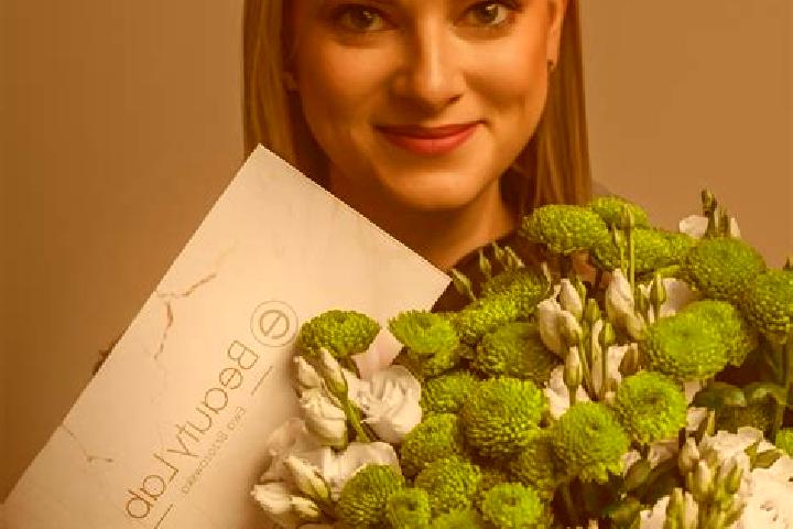 Emma, 21 — Escort in Rzeczyca Ziemianska, Poland