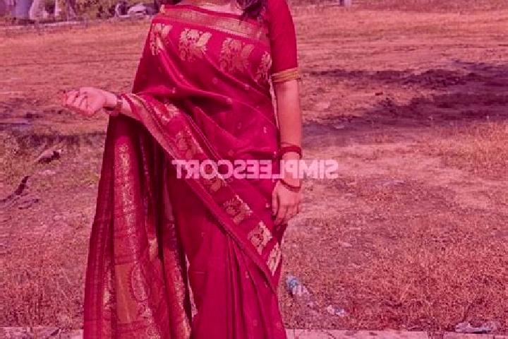Emma, 21 — Escort in Vellore, India