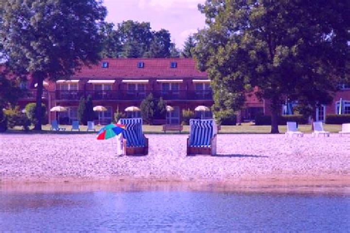 Emma, 21 — Escort in Ziegendorf, Germany
