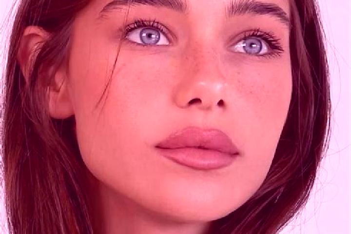 Emma, 22, a brunette brown-eyed mixed companion based in Bankapur. Offering Couples, 69, CIM, Overnight. Available for incall and outcall, overnight bookings...