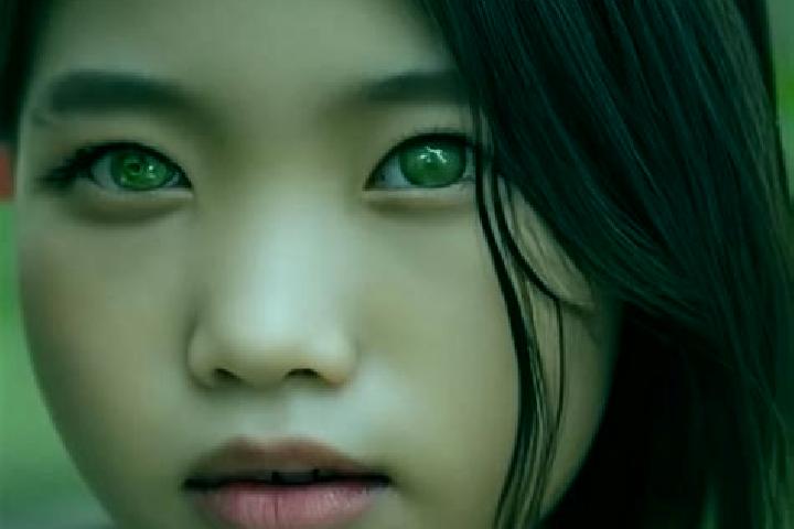 Emma, 22, a chestnut green-eyed asian companion based in Mamala. Offering Duos, OWO, GFE, Erotic Massage, BDSM. Available for incall and outcall, overnight b...