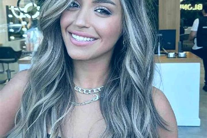 Emma, 22, a dark blonde brown-eyed mediterranean companion based in Stary Las. Offering CIM, Prostate Massage, 69, Striptease. Available for incall and outca...