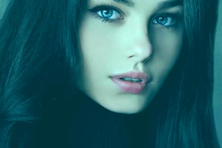 Emma, 22, a dark blonde dark-eyed slavic companion based in Fujikoto. Offering Duos, GFE, OWO. Available for incall and outcall, day and evening dates.