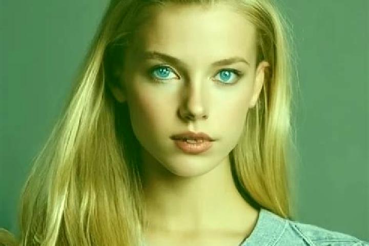 Emma, 22, a dark blonde grey-eyed indian companion based in Pratt. Offering GFE, CIM, Travel Companion. Available for incall and outcall, overnight bookings ...