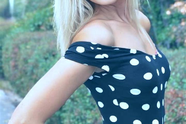 Emma, 22 — Escort in Chanhassen, United States