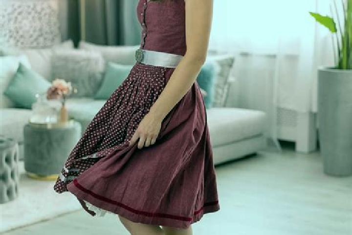 Emma, 22 — Escort in Damaishan, China