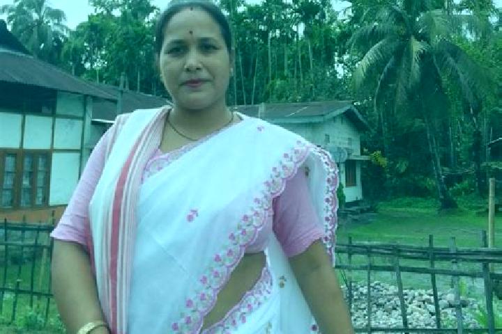 Emma, 22 — Escort in Dhakuakhana, India