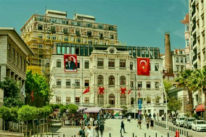 Emma, 22 — Escort in Mesrutiyet, Turkey