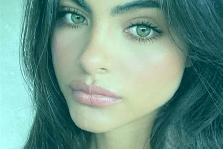 Emma, 23, a black dark-eyed middle eastern companion based in Mwingi. Offering Overnight, Fetish, Couples. Available for incall and outcall, day and evening ...