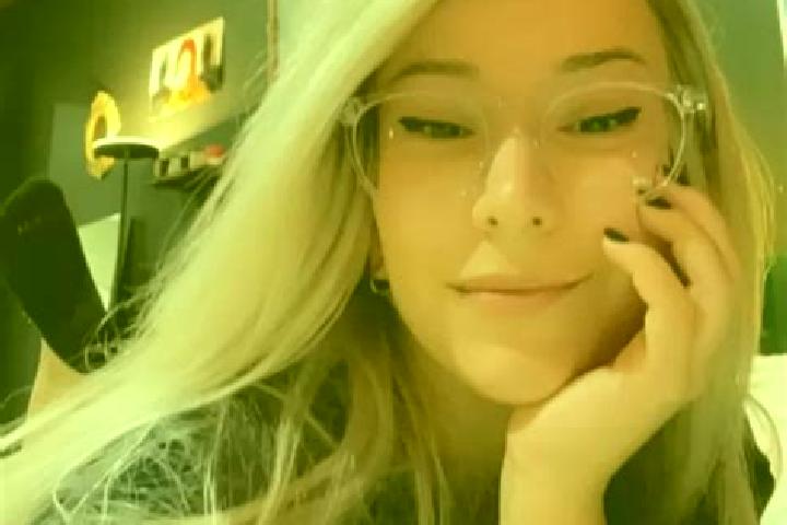 Emma, 23, a blonde brown-eyed latina companion based in Brorup. Offering Roleplay, BDSM, Couples, Overnight, Dinner Date. Available for incall and outcall, o...