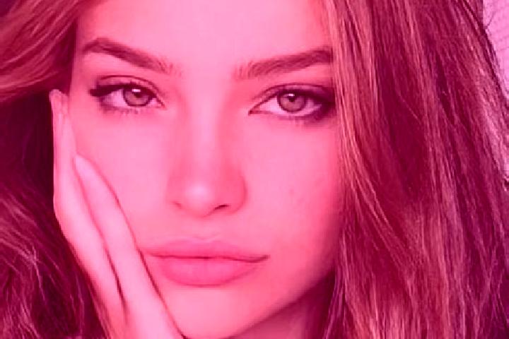 Emma, 23, a blonde brown-eyed mediterranean companion based in Muenster. Offering Travel Companion, Party Girl, Erotic Massage, Striptease, 69. Available for...