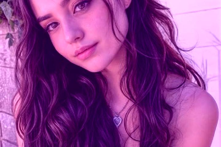 Emma, 23, a brunette hazel-eyed middle eastern companion based in Kuala Kedah. Offering Travel Companion, Striptease, Deep French Kissing, 69. Available for ...
